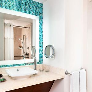 Mailani Loft Suite King